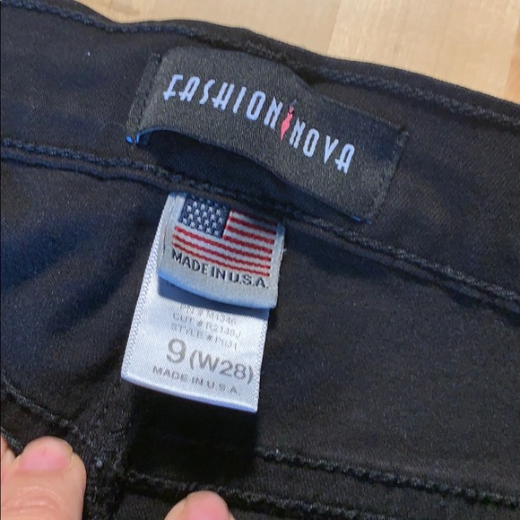 Fashion nova black canopy jeans🖤 - Picture 3 of 8